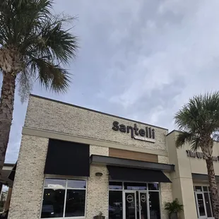 Entrance of Santelli