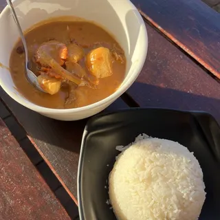 Massa-Mun Curry