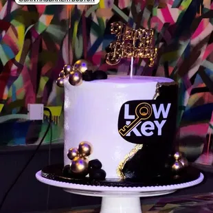 a low key cake