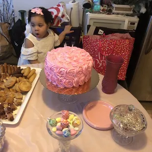 Really good cake  I love it. I wasn&apos;t disappointed.