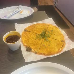 Birria pizza