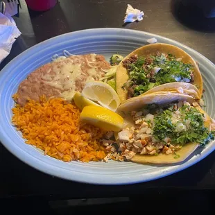 Tacos Mexicanos (chicken and Carne Asada)