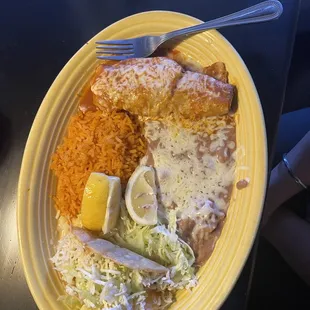 2 Item Combo Lunch (Tamale a la Carte and chicken Taco a la Carte)