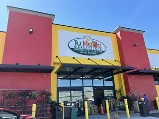 Tu Plaza Market