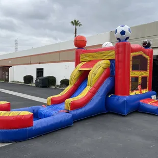 Sport court jumper with slide basketball hoop can be dry or wet