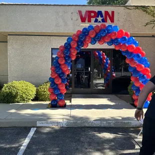 Balloon arch