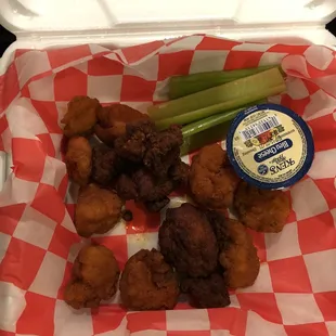 chicken wings, poultry, food, chicken, bbq wings, fried chicken wings, bbq chicken, chicken wings and fried chicken, fried chicken