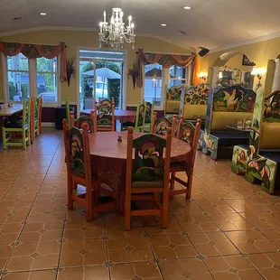 Beautiful furniture and very clean restaurant