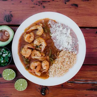 Camarones A La Diabla! The perfect blend of shrimp and spice.