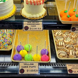 3'6'2022 Cake Pop Country