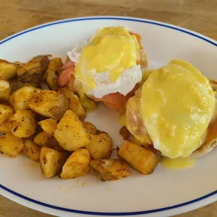 Salmon Benedict