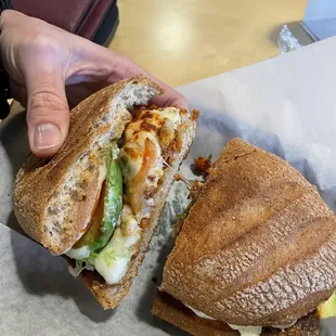 Chorizo and cheese sandwich. Comes with tomato, avocado and chipotle or jalapeño sauce.