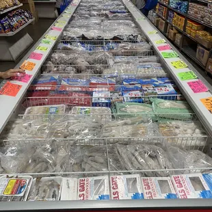 So many seafood choices!