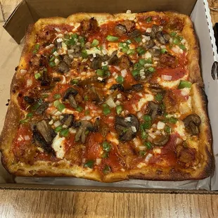 the Works Pizza