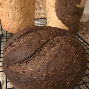 Pumpernickel w/ caraway seed