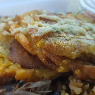 Plantains with delicious garlic sauce