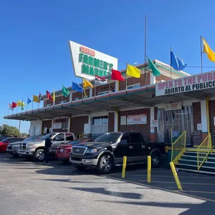cars parked in front of the store
