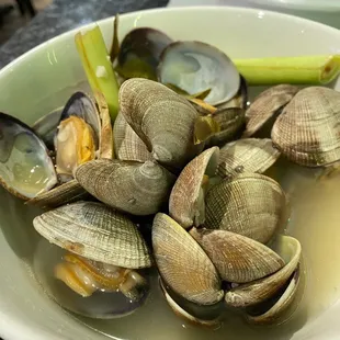 Ginger/lemon grass clams, soo refreshing and light