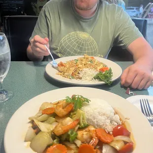 Cashew Stir Fry w Shrimp  Old Man Fried Rice