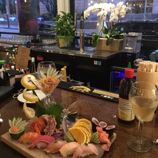 Sushi and Sashimi Dinner