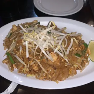 N1. Pad Thai