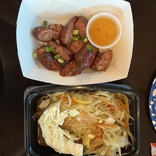 food, chicken wings and fried chicken