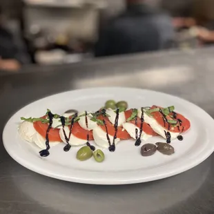 CAPRESE SALAD