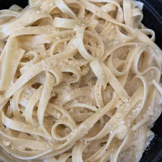 Fettuccine Alfredo