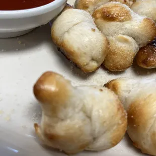 Garlic knots