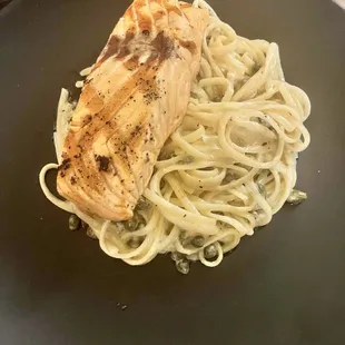 Salmon piccata