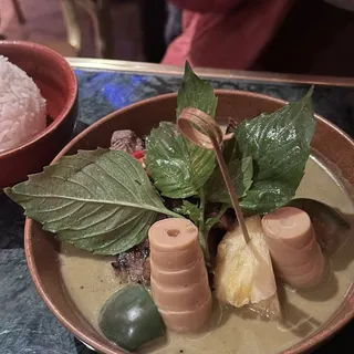 Green Curry Nuer Yang*