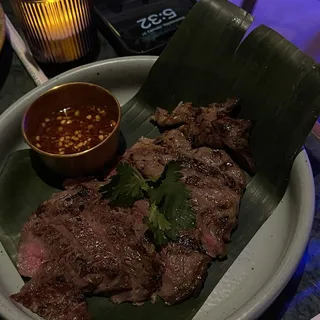 Suer Rong Hai (Crying Tiger)