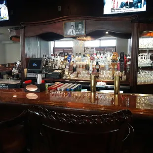 Beautiful 1920's bar and lounge, Fully stocked bar and friendly staff.