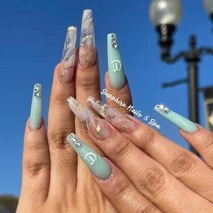 #sapphireneb #nailswag #instanails #inspire #naildesign #nailsoftheday #nailstyle #acrylicnails #gel #naildesigns #nailpolish #nailsart