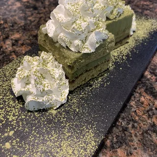 Green Tea Matcha Cake