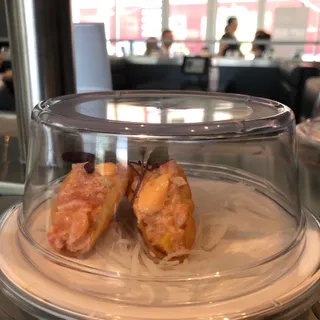 Salmon Taco (2 Pieces)