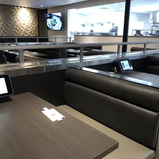 sushi and sashimi, interior