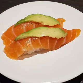 Avocado Salmon (2 Pieces)