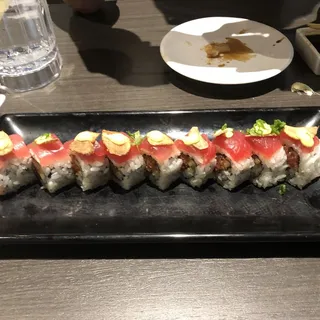 Sapporo Garlic Tuna Roll