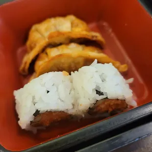 Fried gyoza and spicy tuna roll