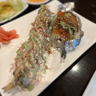 Piston roll on right. bland &amp; had spicy wasabi sauce.