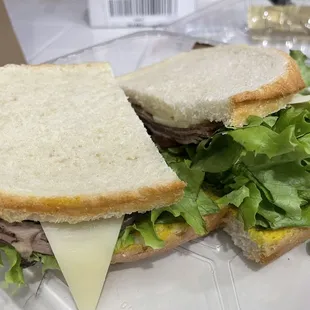 Roast beef sandwich