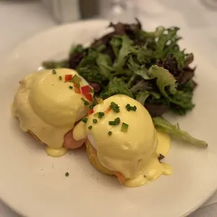 &quot;Smoked Salmon Benedict&quot; (hollandaise, peppers, chives)