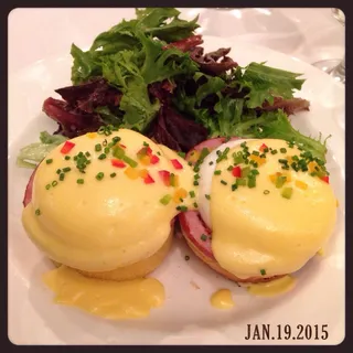 Classic Eggs Benedict