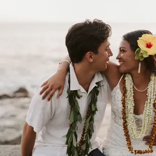 Even when the flowers have wilted, Sarah still manages to make me look like a Hawaiian Goddess!