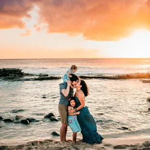 #Hawaiinewbornphotographer