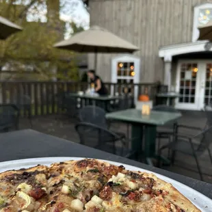 Seasonal pizza