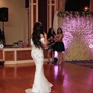 Clean dance floor and sound system was very crisp.