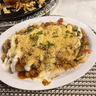 Samosa chaat