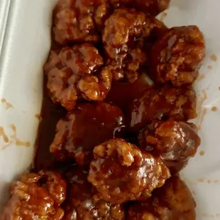 Boneless chicken wings, and barbecue sauce